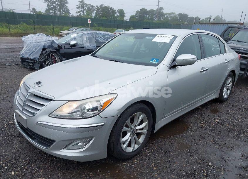 Photo 2 of 2013 Hyundai Genesis 3.8 (VIN KMHGC4DD0DU247488)