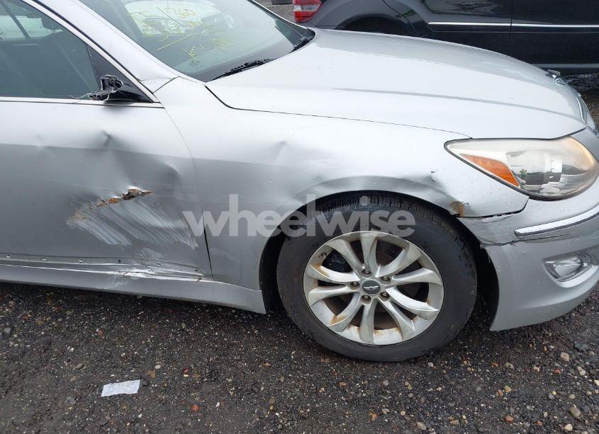 Photo 6 of 2013 Hyundai Genesis 3.8 (VIN KMHGC4DD0DU247488)