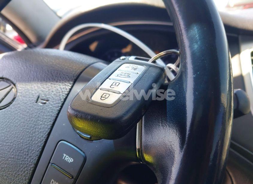 Photo 11 of 2013 Hyundai Genesis 3.8 (VIN KMHGC4DD1DU238010)