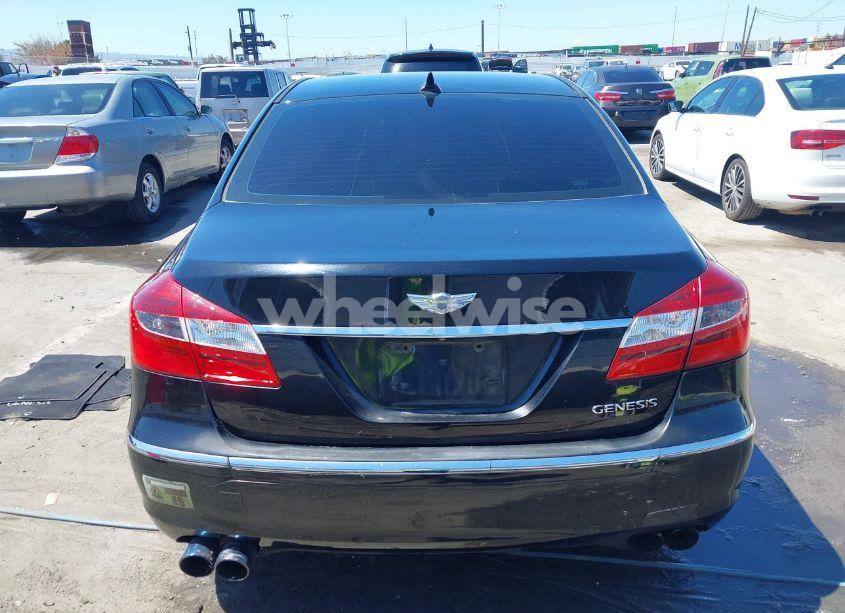 Photo 16 of 2013 Hyundai Genesis 3.8 (VIN KMHGC4DD1DU238010)