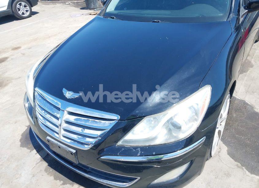 Photo 6 of 2013 Hyundai Genesis 3.8 (VIN KMHGC4DD1DU238010)