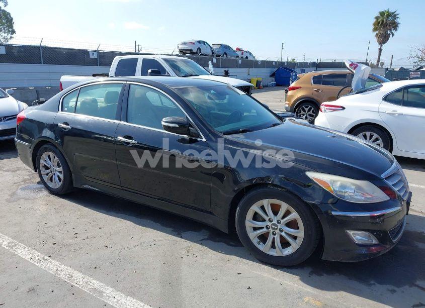 2013 Hyundai Genesis 3.8 (VIN KMHGC4DD2DU241594) main photo
