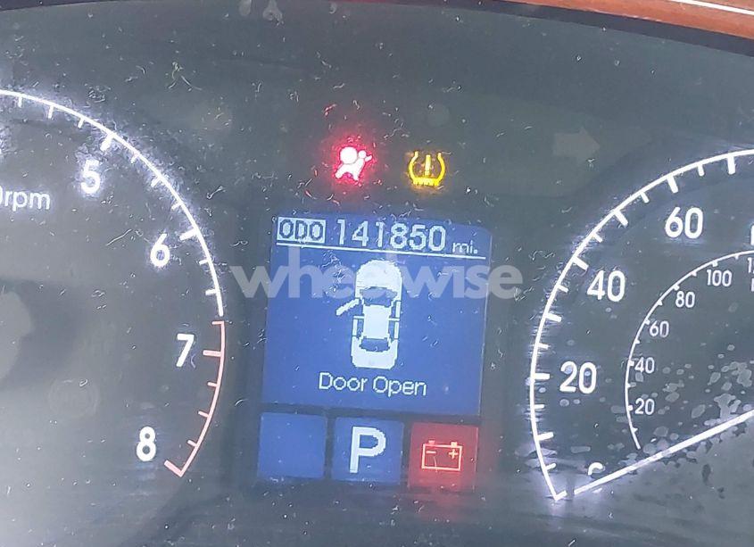 Photo 15 of 2013 Hyundai Genesis 3.8 (VIN KMHGC4DD2DU241594)