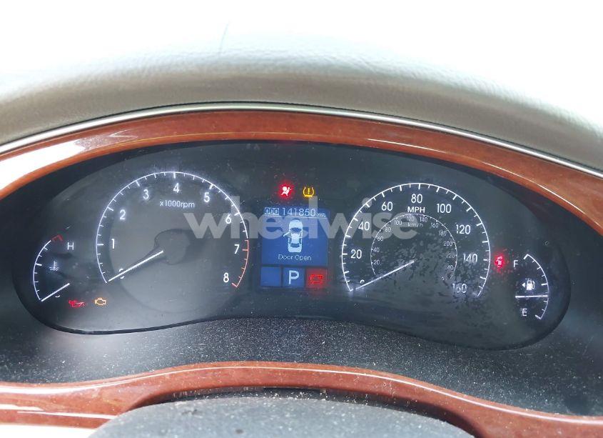 Photo 7 of 2013 Hyundai Genesis 3.8 (VIN KMHGC4DD2DU241594)