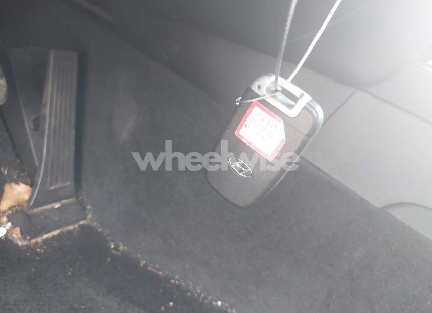 Photo 11 of 2013 Hyundai Genesis 3.8 (VIN KMHGC4DD2DU245953)