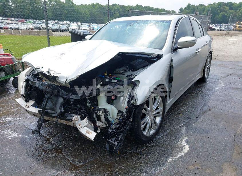 Photo 2 of 2013 Hyundai Genesis 3.8 (VIN KMHGC4DD3DU248313)