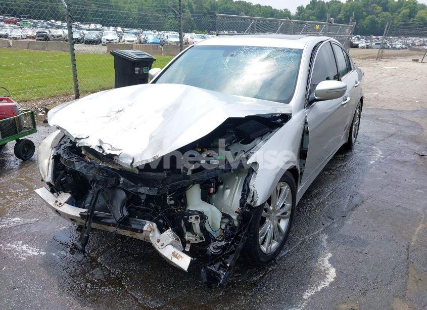 Photo 6 of 2013 Hyundai Genesis 3.8 (VIN KMHGC4DD3DU248313)