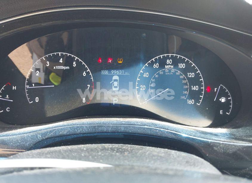 Photo 7 of 2012 Hyundai Genesis 3.8 (VIN KMHGC4DD5CU181941)