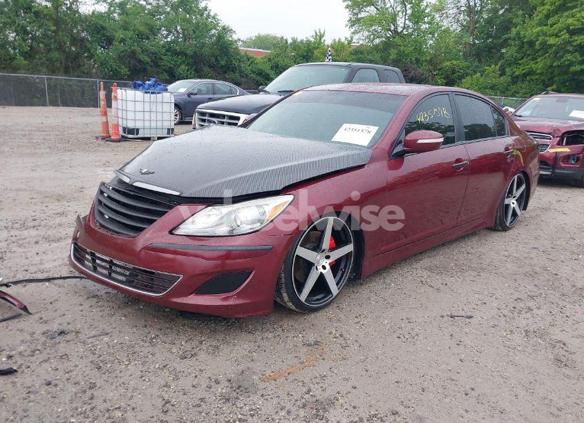 Photo 2 of 2013 Hyundai Genesis 3.8 (VIN KMHGC4DD5DU212574)