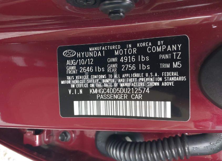 Photo 9 of 2013 Hyundai Genesis 3.8 (VIN KMHGC4DD5DU212574)