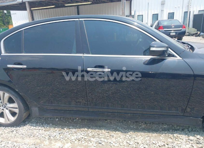 Photo 13 of 2013 Hyundai Genesis 3.8 (VIN KMHGC4DD5DU214566)