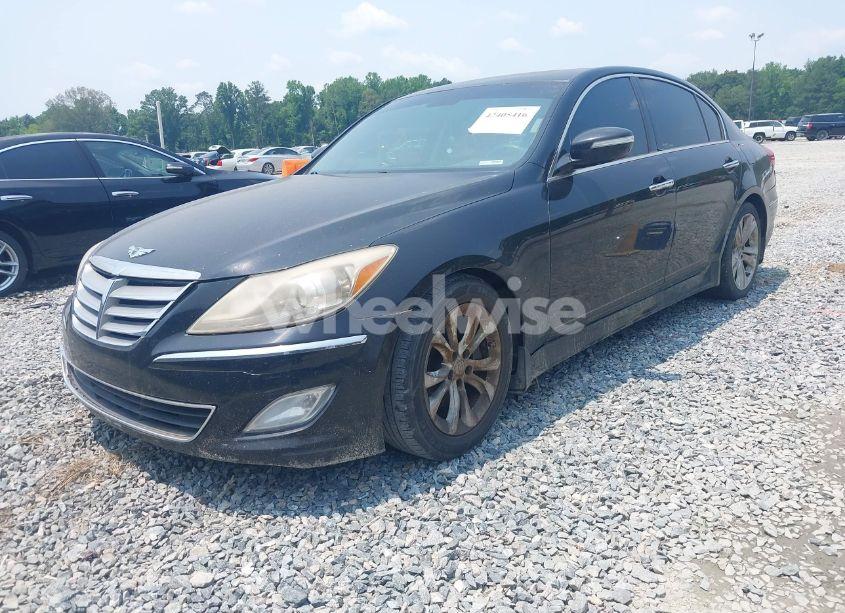 Photo 2 of 2013 Hyundai Genesis 3.8 (VIN KMHGC4DD5DU214566)