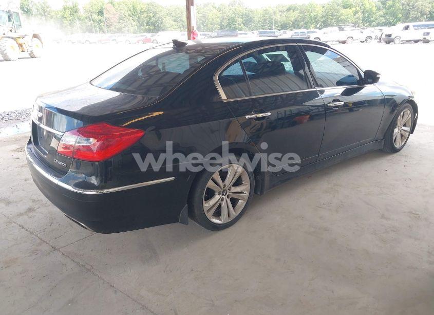 Photo 4 of 2013 Hyundai Genesis 3.8 (VIN KMHGC4DD5DU214566)