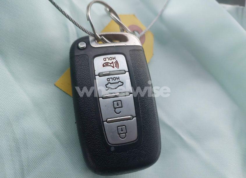 Photo 11 of 2013 Hyundai Genesis 3.8 (VIN KMHGC4DD6DU224913)