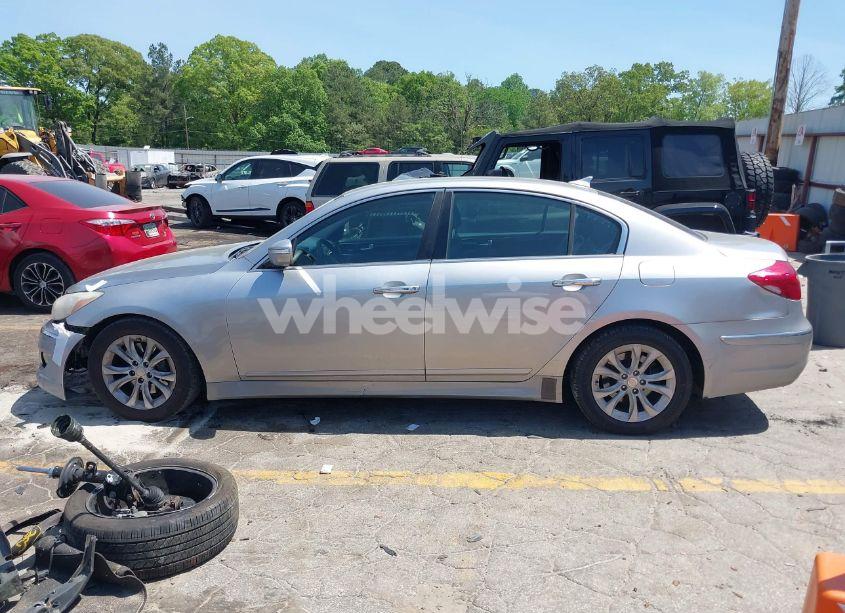 Photo 14 of 2013 Hyundai Genesis 3.8 (VIN KMHGC4DD7DU249903)