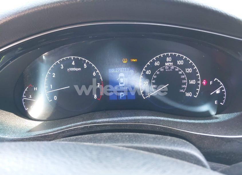 Photo 7 of 2013 Hyundai Genesis 3.8 (VIN KMHGC4DD7DU249903)