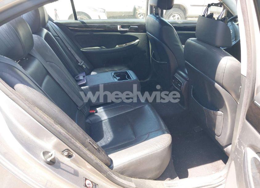 Photo 8 of 2013 Hyundai Genesis 3.8 (VIN KMHGC4DD7DU249903)