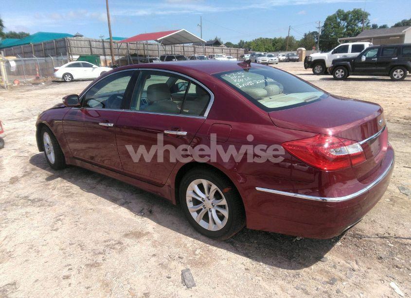 Photo 3 of 2013 Hyundai Genesis 3.8 (VIN KMHGC4DD8DU212407)