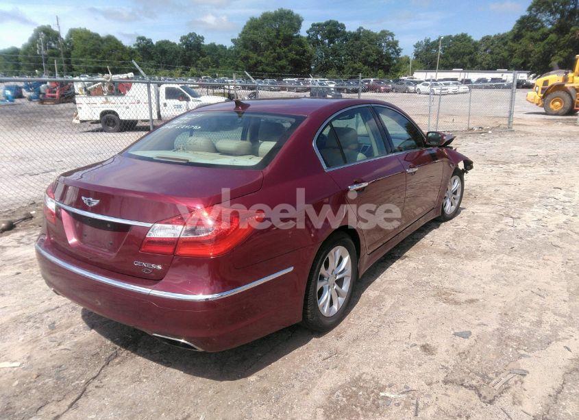 Photo 4 of 2013 Hyundai Genesis 3.8 (VIN KMHGC4DD8DU212407)