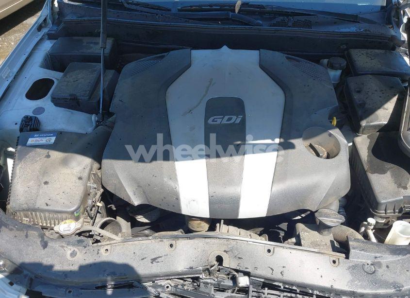 Photo 10 of 2013 Hyundai Genesis 3.8 (VIN KMHGC4DD8DU222547)