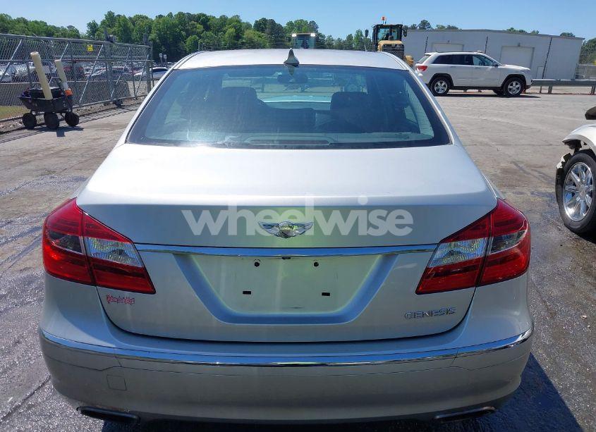 Photo 16 of 2013 Hyundai Genesis 3.8 (VIN KMHGC4DD8DU222547)