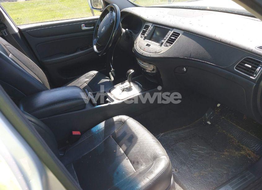 Photo 5 of 2013 Hyundai Genesis 3.8 (VIN KMHGC4DD8DU222547)