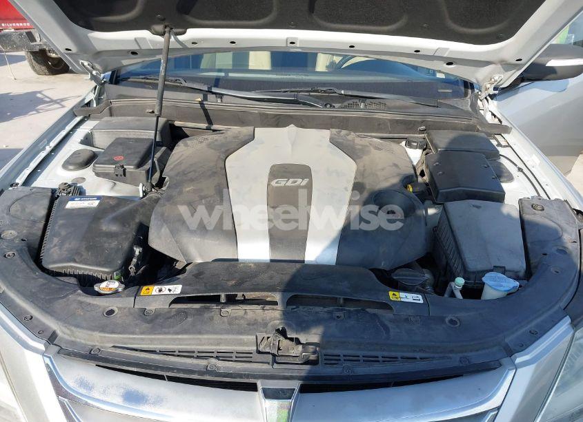 Photo 10 of 2013 Hyundai Genesis 3.8 (VIN KMHGC4DD8DU235184)
