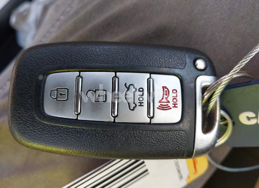 Photo 11 of 2013 Hyundai Genesis 3.8 (VIN KMHGC4DD8DU235184)