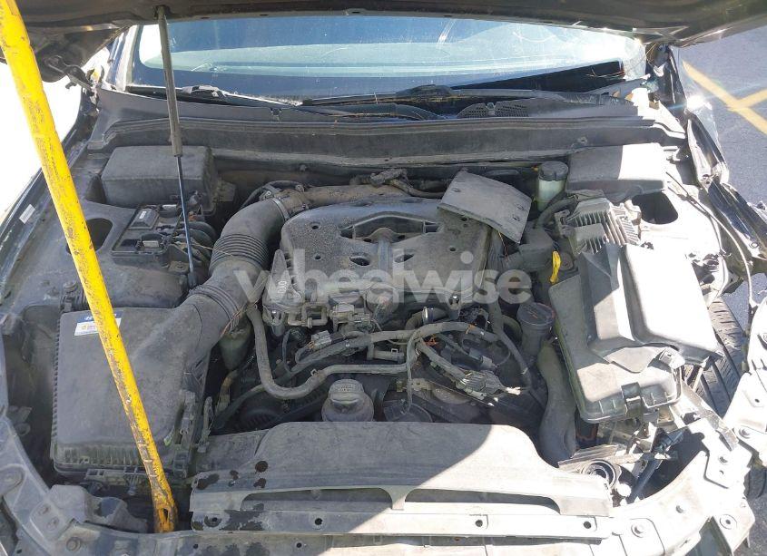 Photo 10 of 2013 Hyundai Genesis 3.8 (VIN KMHGC4DD9DU221312)