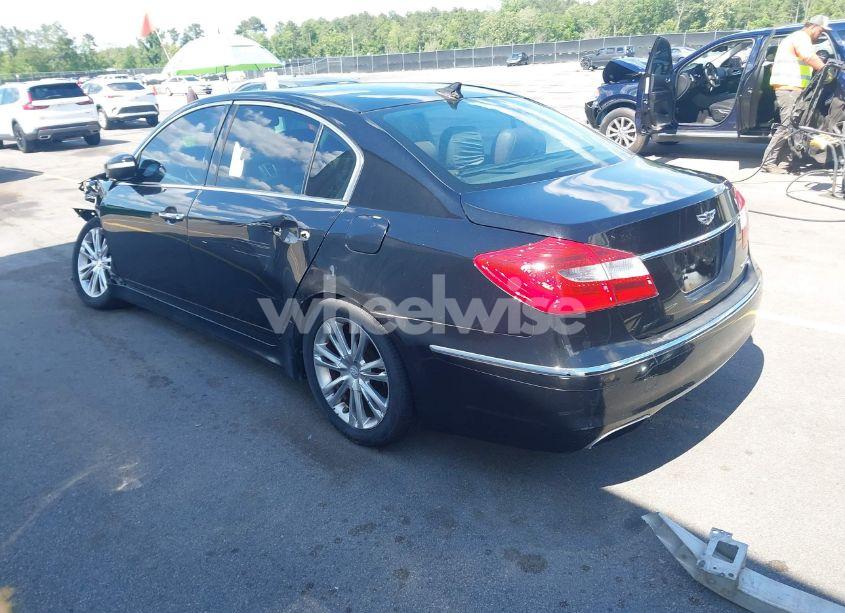 Photo 3 of 2013 Hyundai Genesis 3.8 (VIN KMHGC4DD9DU221312)