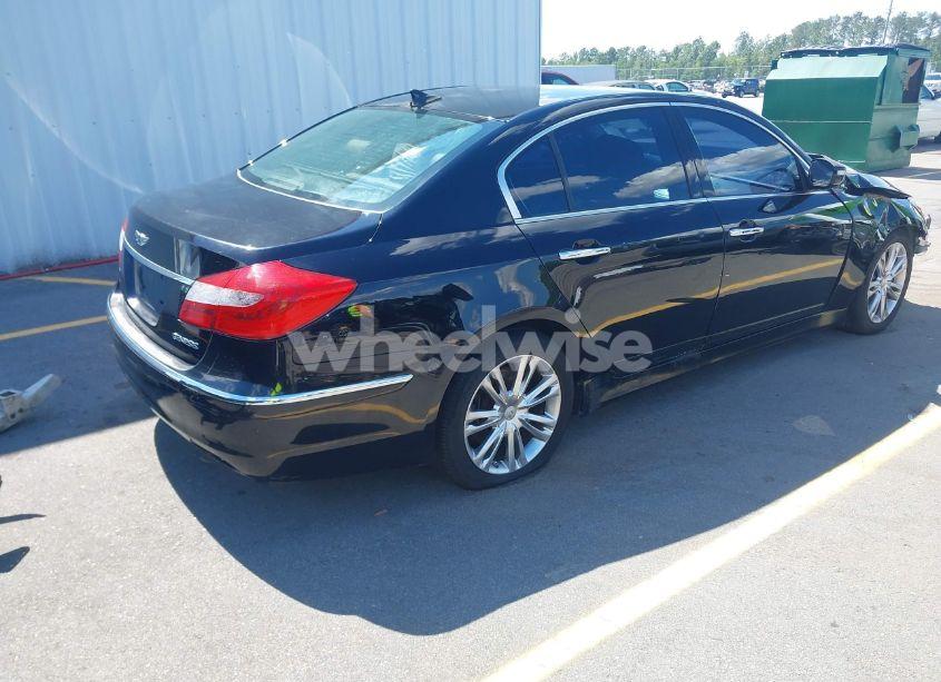 Photo 4 of 2013 Hyundai Genesis 3.8 (VIN KMHGC4DD9DU221312)