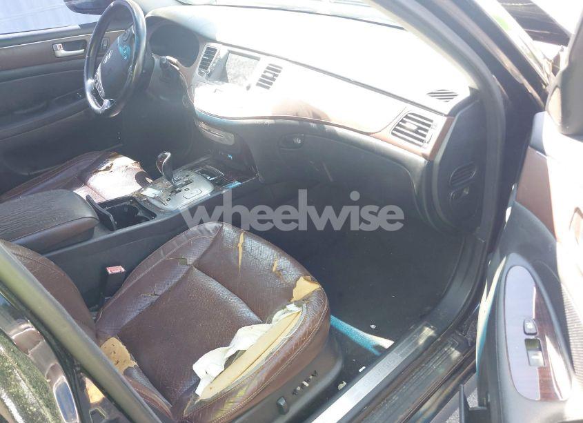 Photo 5 of 2013 Hyundai Genesis 3.8 (VIN KMHGC4DD9DU221312)