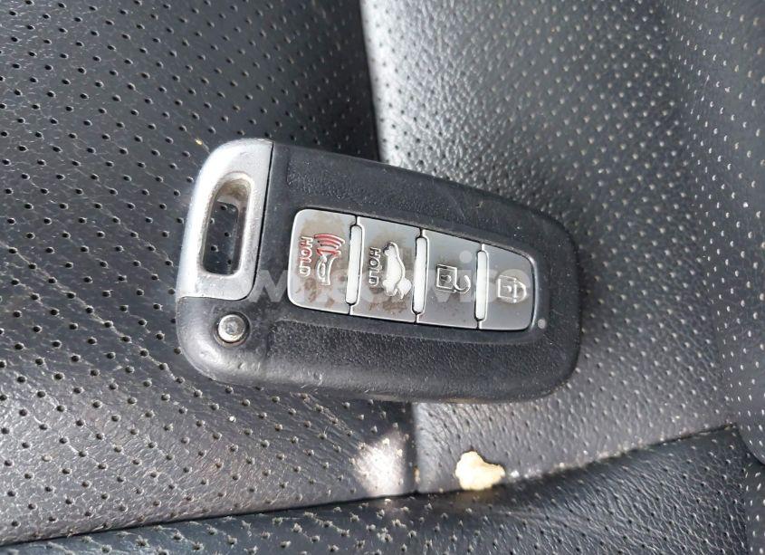 Photo 11 of 2012 Hyundai Genesis 3.8 (VIN KMHGC4DDXCU181420)