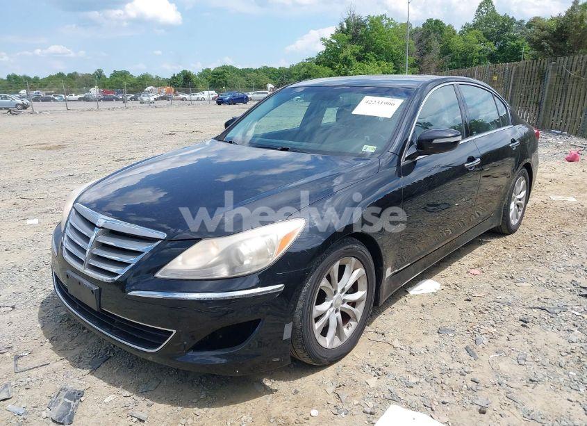 Photo 2 of 2012 Hyundai Genesis 3.8 (VIN KMHGC4DDXCU181420)