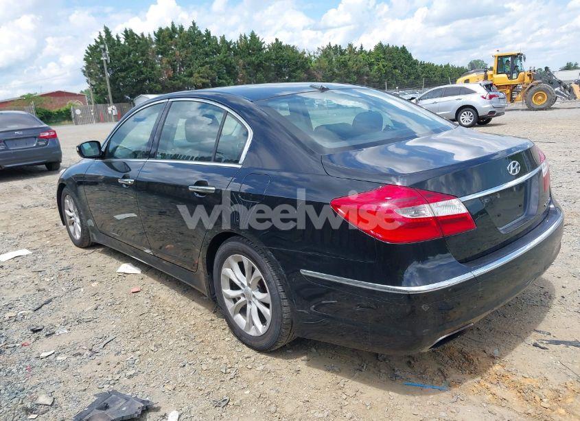 Photo 3 of 2012 Hyundai Genesis 3.8 (VIN KMHGC4DDXCU181420)