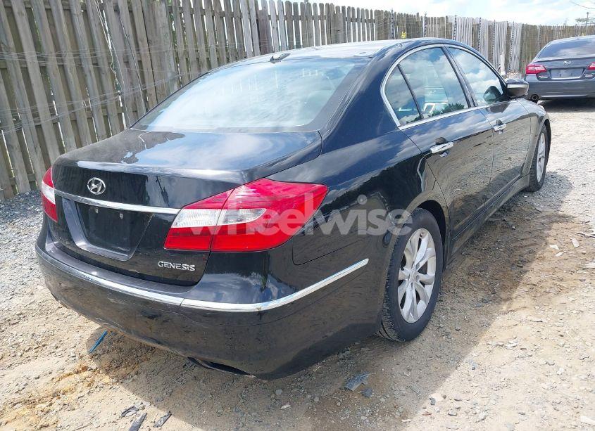 Photo 4 of 2012 Hyundai Genesis 3.8 (VIN KMHGC4DDXCU181420)