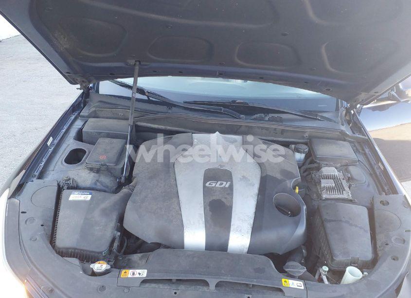 Photo 10 of 2013 Hyundai Genesis 3.8 (VIN KMHGC4DDXDU229225)