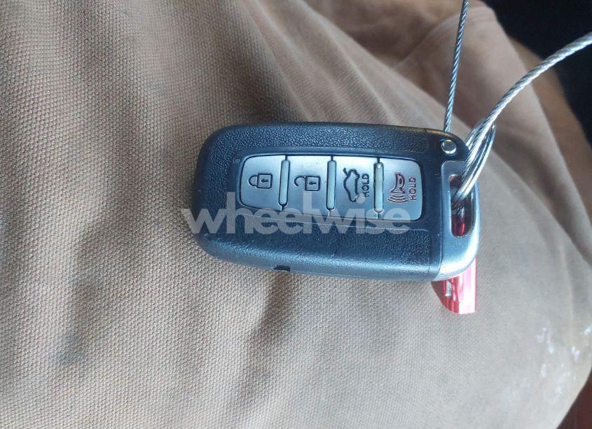 Photo 11 of 2013 Hyundai Genesis 3.8 (VIN KMHGC4DDXDU229225)