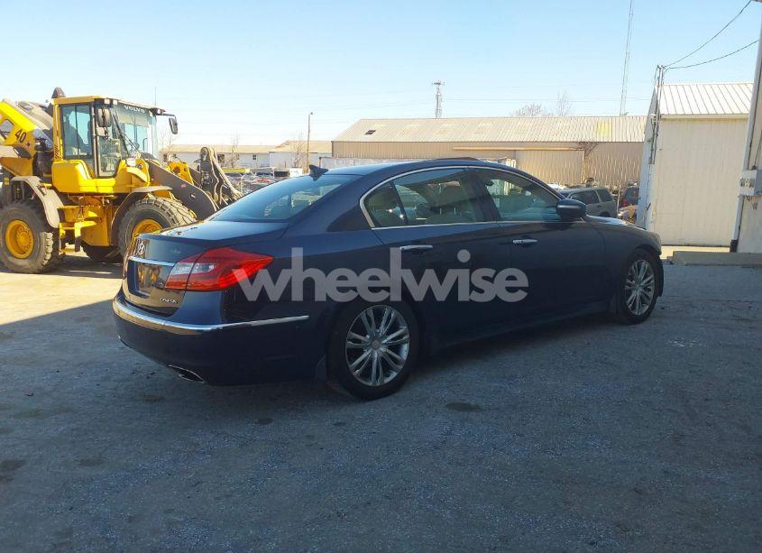 Photo 4 of 2013 Hyundai Genesis 3.8 (VIN KMHGC4DDXDU229225)