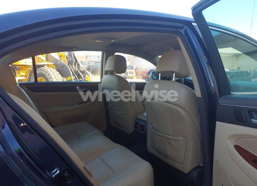 Photo 8 of 2013 Hyundai Genesis 3.8 (VIN KMHGC4DDXDU229225)