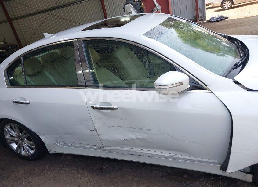 Photo 13 of 2013 Hyundai Genesis 3.8 (VIN KMHGC4DDXDU237728)