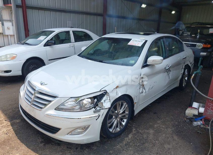 Photo 6 of 2013 Hyundai Genesis 3.8 (VIN KMHGC4DDXDU237728)