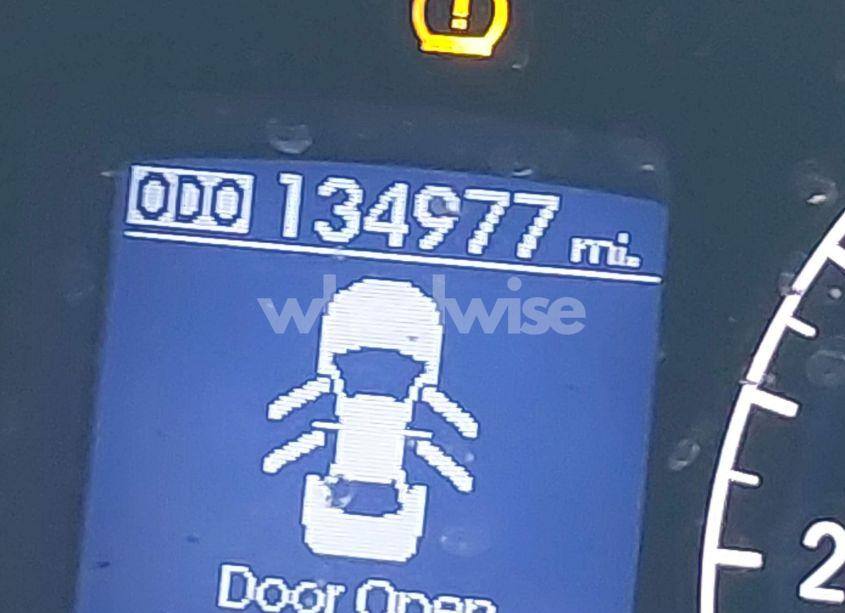 Photo 7 of 2013 Hyundai Genesis 3.8 (VIN KMHGC4DDXDU237728)