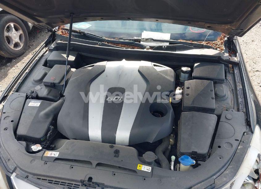Photo 10 of 2013 Hyundai Genesis 3.8 (VIN KMHGC4DDXDU252889)