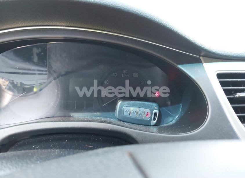 Photo 11 of 2013 Hyundai Genesis 3.8 (VIN KMHGC4DDXDU252889)