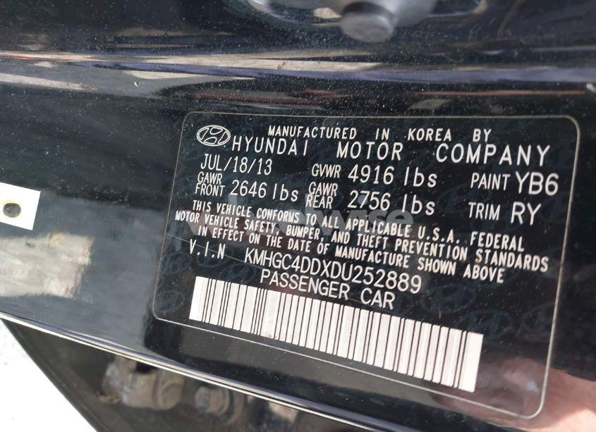 Photo 9 of 2013 Hyundai Genesis 3.8 (VIN KMHGC4DDXDU252889)