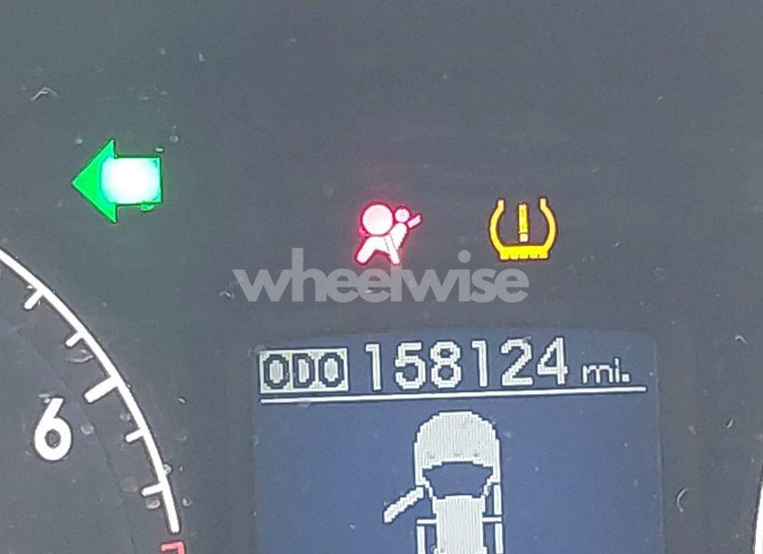 Photo 7 of 2011 Hyundai Genesis 4.6 (VIN KMHGC4DF1BU125723)