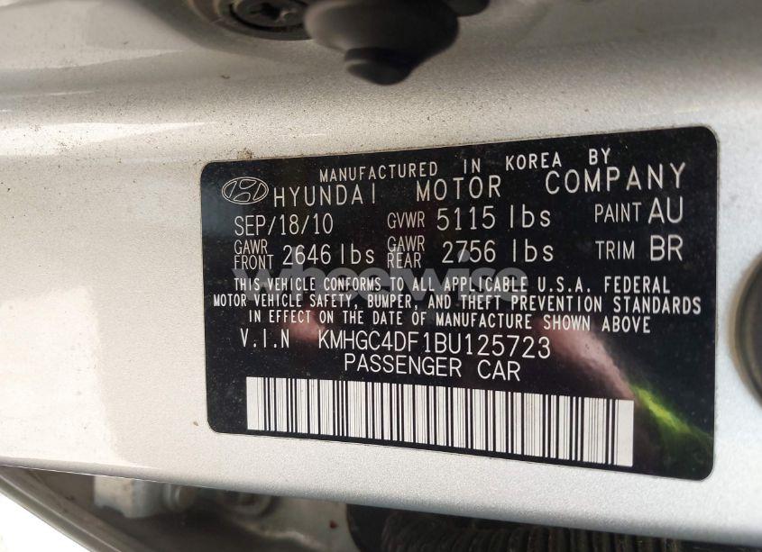 Photo 9 of 2011 Hyundai Genesis 4.6 (VIN KMHGC4DF1BU125723)