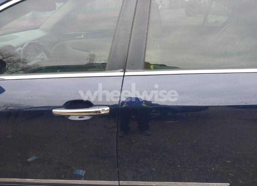 Photo 14 of 2011 Hyundai Genesis 4.6 (VIN KMHGC4DF2BU145138)