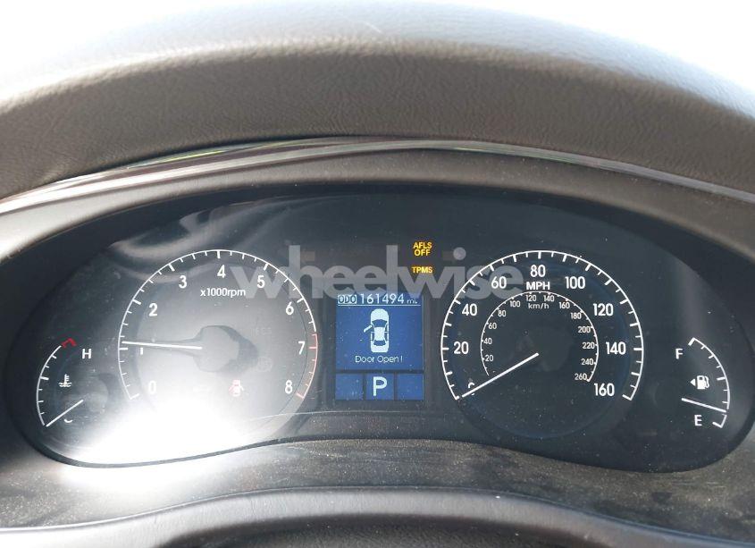 Photo 7 of 2011 Hyundai Genesis 4.6 (VIN KMHGC4DF9BU121998)